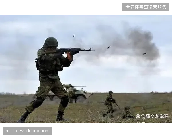 土耳其展现强大进攻火力,恰尔汗奥卢远射能力成为攻破密集防守的关键武器 土耳其展现强大进攻火力,恰尔汗奥卢远射能力成为攻破密集防守的关键武器